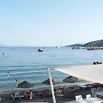 מלון Cove גומבט