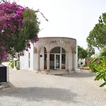 Cove מלון גומבט