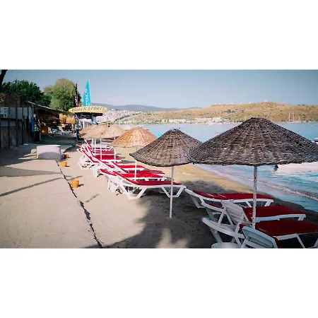 Ξενοδοχείο Cove 2*